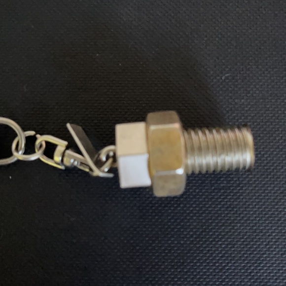 St. John Nut and Bolt keychain - Picture 4 of 4